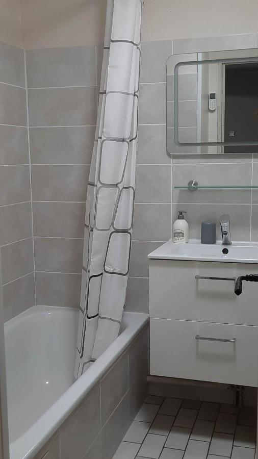 Appartement Situe Au Cap D'Agde Proche Plage Exterior photo
